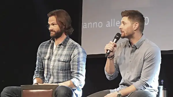 JibCon2016J2SatVideo01_725 by Val S.