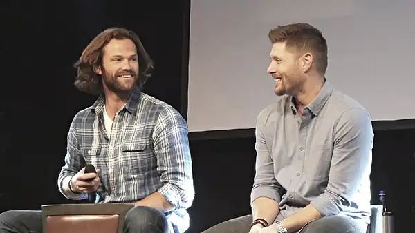 JibCon2016J2SatVideo01_732 by Val S.