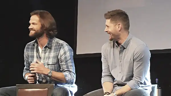 JibCon2016J2SatVideo01_733 by Val S.