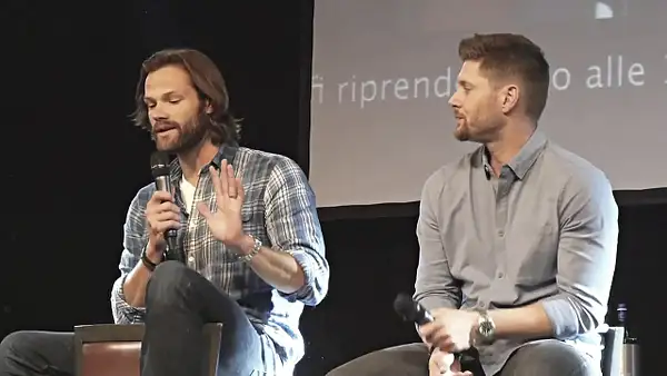 JibCon2016J2SatVideo01_781 by Val S.