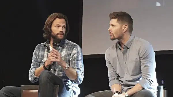 JibCon2016J2SatVideo01_787 by Val S.