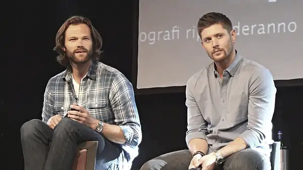 JibCon2016J2SatVideo01_800 by Val S.