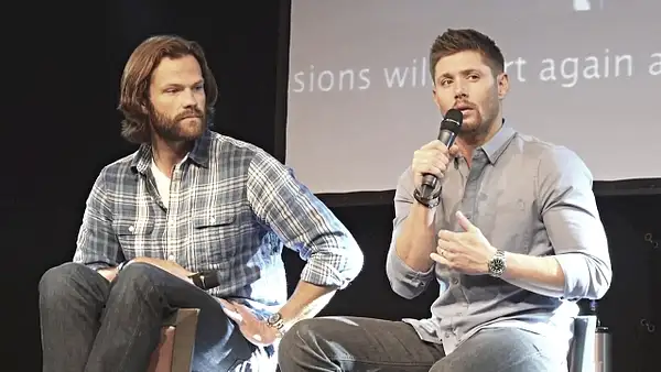JibCon2016J2SatVideo01_825 by Val S.