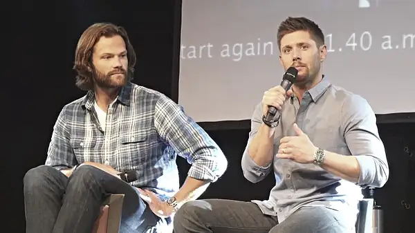 JibCon2016J2SatVideo01_827 by Val S.