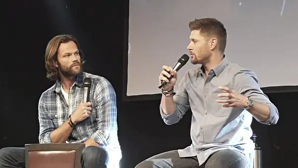 JibCon2016J2SatVideo01_127 by Val S.