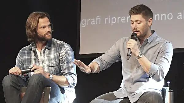 JibCon2016J2SatVideo01_233 by Val S.