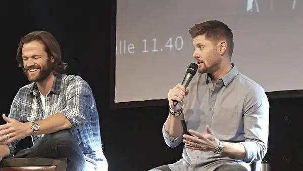 JibCon2016J2SatVideo01_286 by Val S.