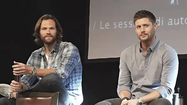 JibCon2016J2SatVideo01_323 by Val S.