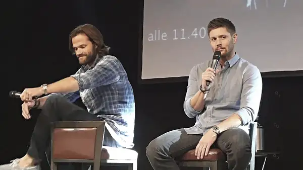JibCon2016J2SatVideo01_348 by Val S.