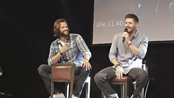 JibCon2016J2SatVideo01_363 by Val S.