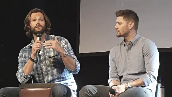 JibCon2016J2SatVideo02_127 by Val S.