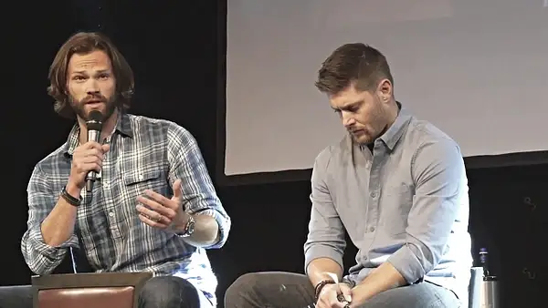 JibCon2016J2SatVideo02_131 by Val S.