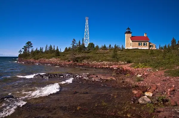 Copper Harbor Lighthouse by SDNowakowski