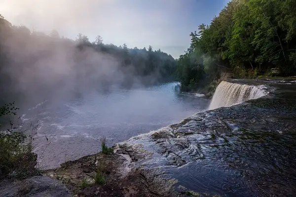 Foggy Morning @ The Upper Falls by SDNowakowski