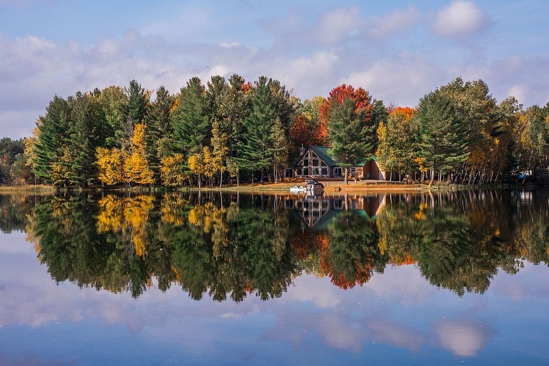 Fall Colors on Lake Gitchegumee