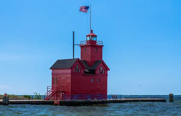 Holland Channel Lighthouse (Big Red) by SDNowakowski