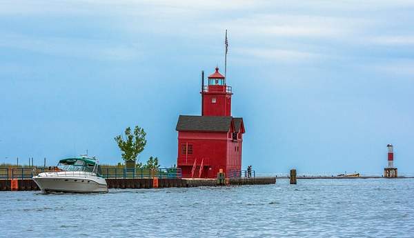 2019 Holland Channel Lighthouse (Big Red) on a rainy day...