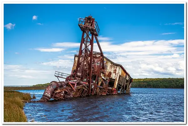 2021 Quincy Dredge #2 sunk in Torch Lake on the Keweenaw...