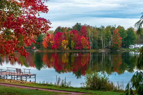 2023 Fall Colors @ lake Gitchegumee in Buckley, Michigan...
