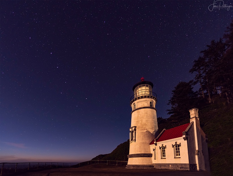 Lighthouse_and_Big_Dipper