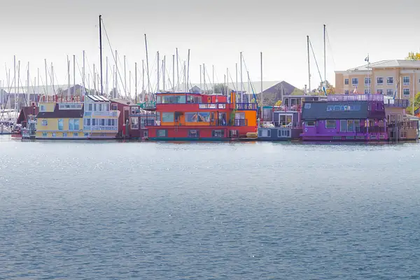 House boats on the Bay by Pixnpix