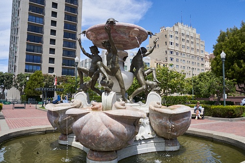 Fountain of the Turtles-Nob Hill 4860