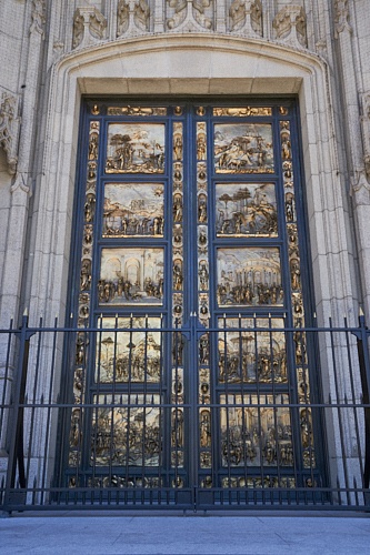 Grace Cathedral replica Doors to Paradise