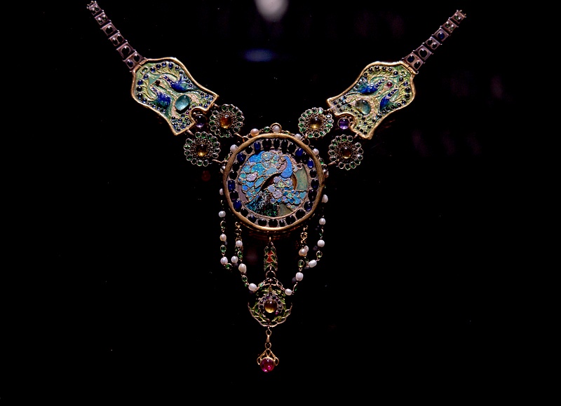 Tiffany Art Necklace Front-Peacock