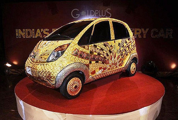 22-Karat-Gold-Plated-Goldplus-Nano-Car