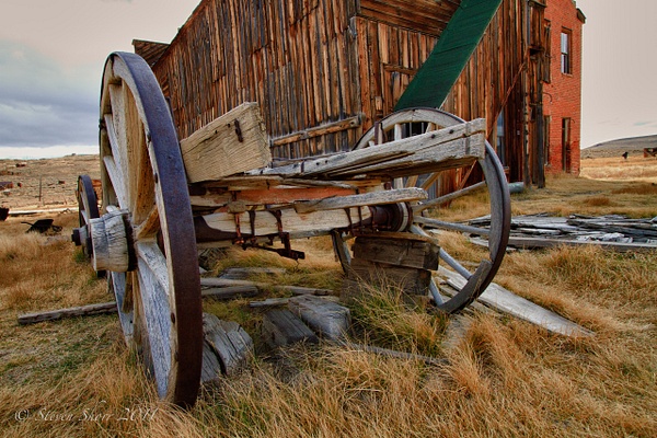 Old Wagon 2 Bodie-2010 HDR