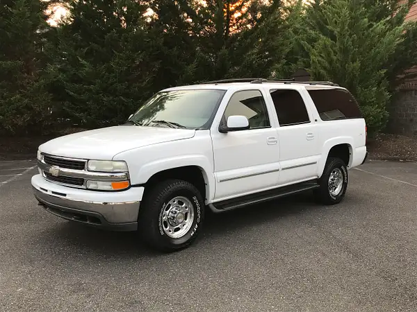 2002 Chevy Suburban 2500 White by NWClassicsInvestments