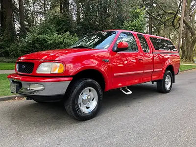 1997 Ford F150 4x4 Extra Cab 5-Speed 155k Miles