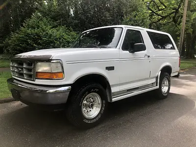 1996 Ford Bronco XL 4x4 5-Speed 130k Miles