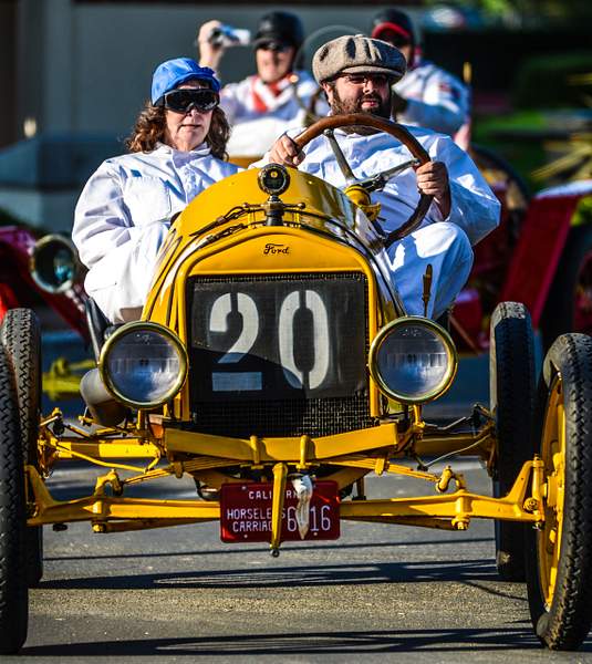 OLD CARS ENDURANCE RACE by Gino De  Grandis
