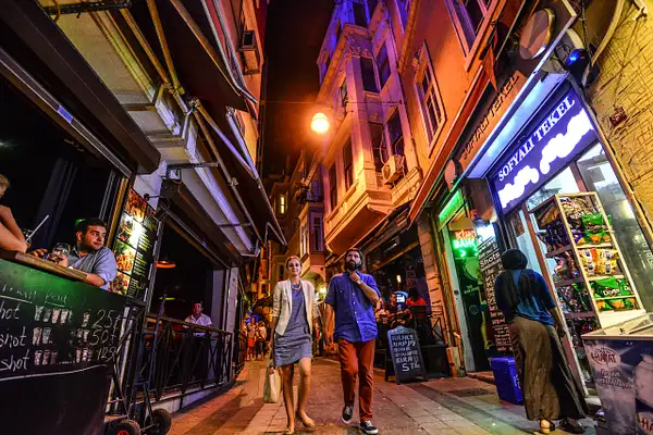 ISTANBUL -Monday Night at 11:05 Pm by Gino De  Grandis