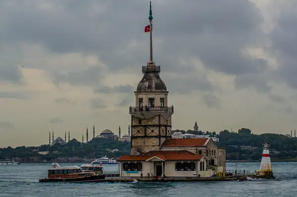 ISTANBUL HR 3-35 by Gino De  Grandis