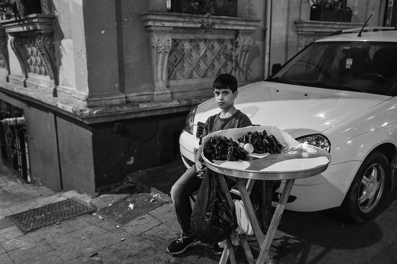 ISTANBUL- Young street vendor