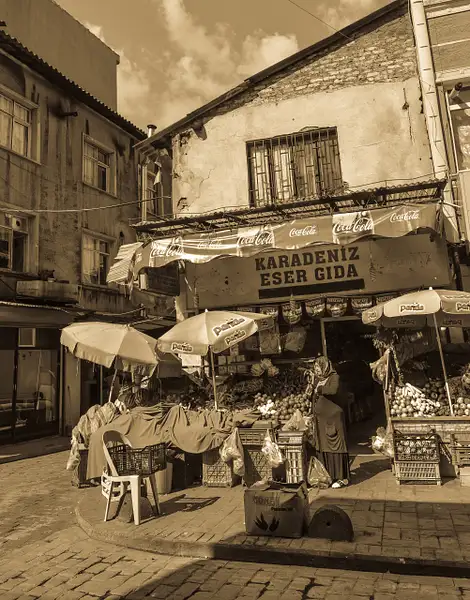 ISTANBUL Market on the corner by Gino De  Grandis