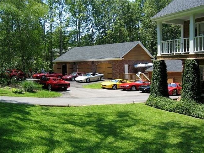 Private_Garages_From_Around_the_World_136