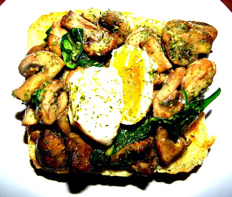 Mushroom, Spinach Egg Snack