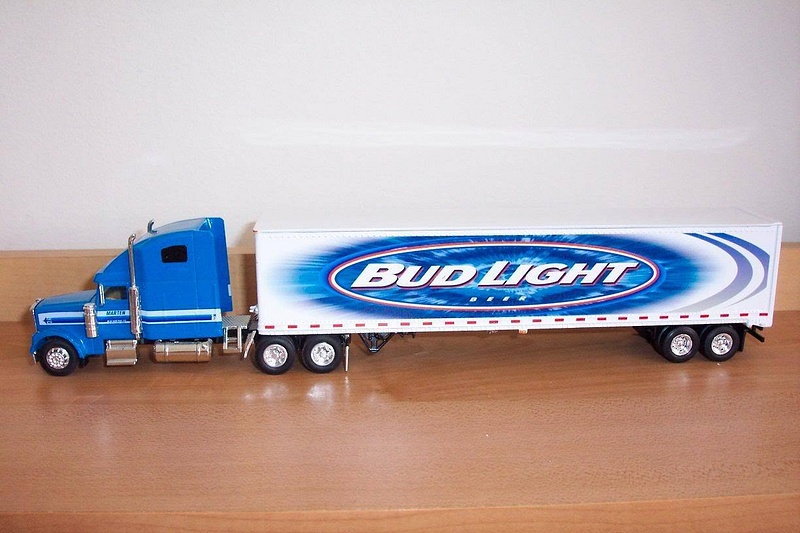 Budweiser Dedicated model truck