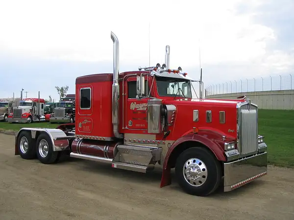 Big Iron Classic 2006 098 by Truckinboy