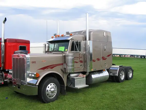 Big Iron Classic 2006 119 by Truckinboy