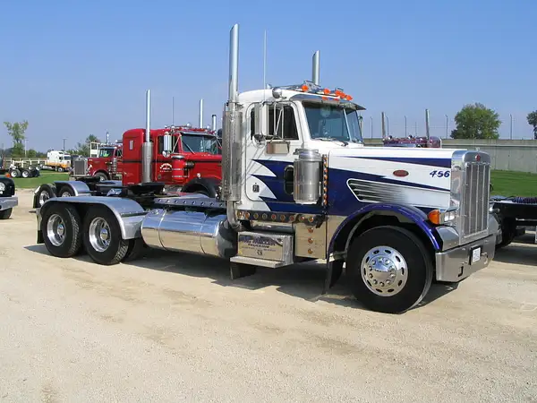 Big Iron Classic 2006 290 by Truckinboy