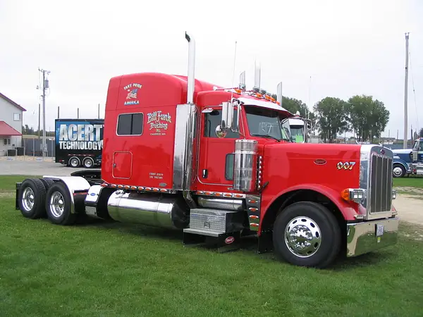 Big Iron Classic 2006 371 by Truckinboy