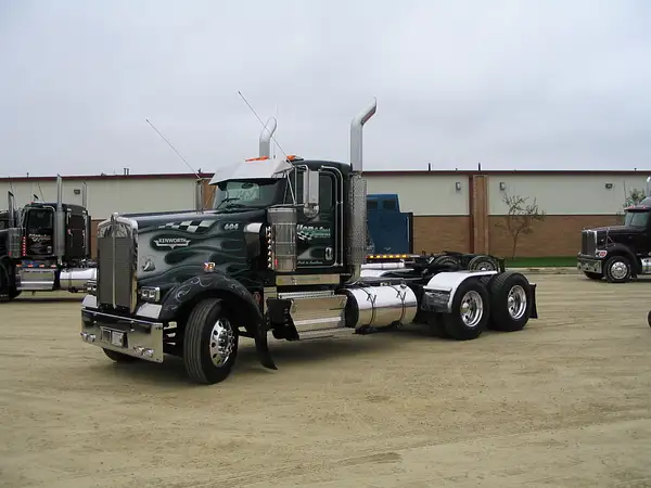 Big Iron Classic 2006 389 by Truckinboy