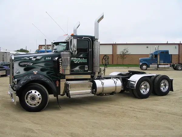 Big Iron Classic 2006 395 by Truckinboy