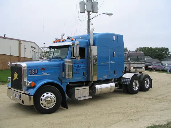 Big Iron Classic 2006 428 by Truckinboy