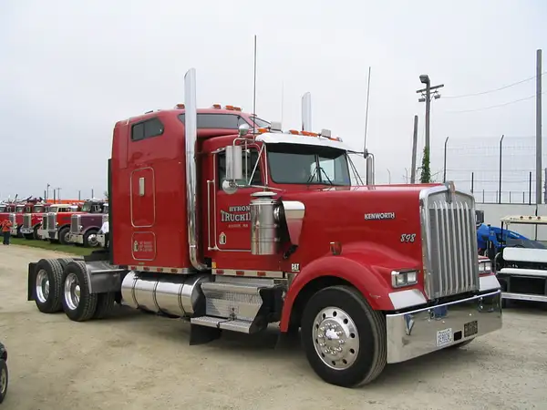 Big Iron Classic 2006 434 by Truckinboy