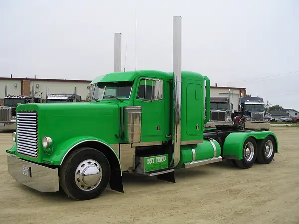 Big Iron Classic 2006 415 by Truckinboy